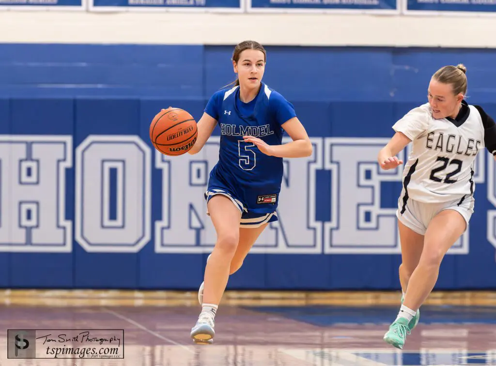 H Casey Zammit - Shore Sports Insider Freshman Casey Zammit against Middletown South on 1/6/25 at Holmdel. Photo by Tom Smith - H Casey Zammit