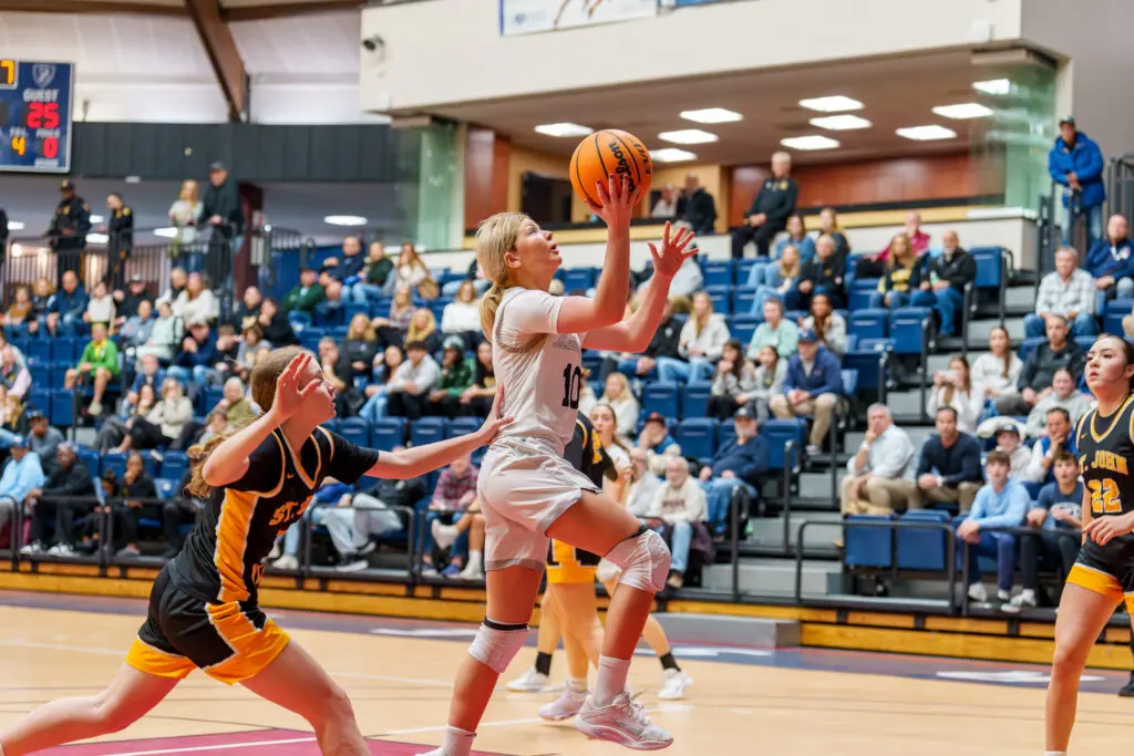 Manasquan- Shannon Looney - Shore Sports Insider Manasquan's Shannon Looney (Photo by Patrick Olivero) - Manasquan- Shannon Looney