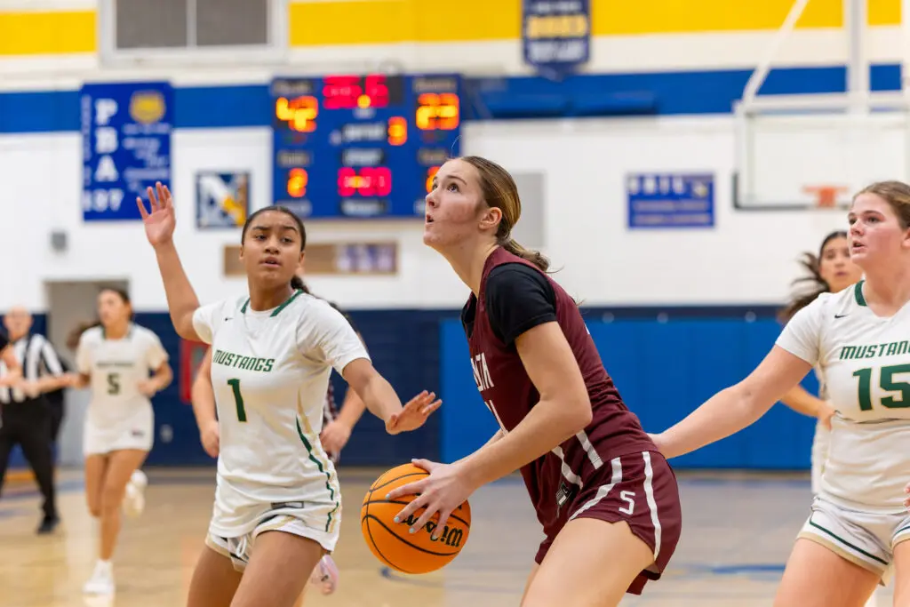 Rivers background - Shore Sports Insider Mikaela Rivers defends (#1) Photo by Patrick Olivero - Rivers background