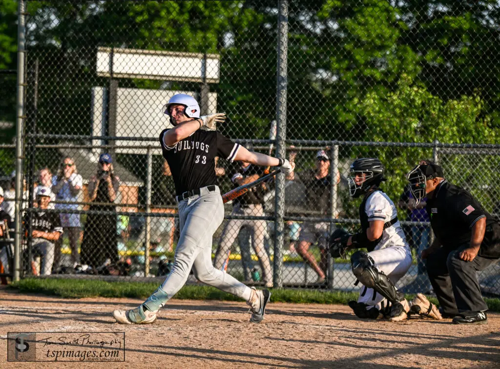 RFH Casper Billington - Shore Sports Insider Rumson-Fair Haven junior Casper Billington. (Photo: Tom Smith | tspsportsimages.com) - RFH Casper Billington