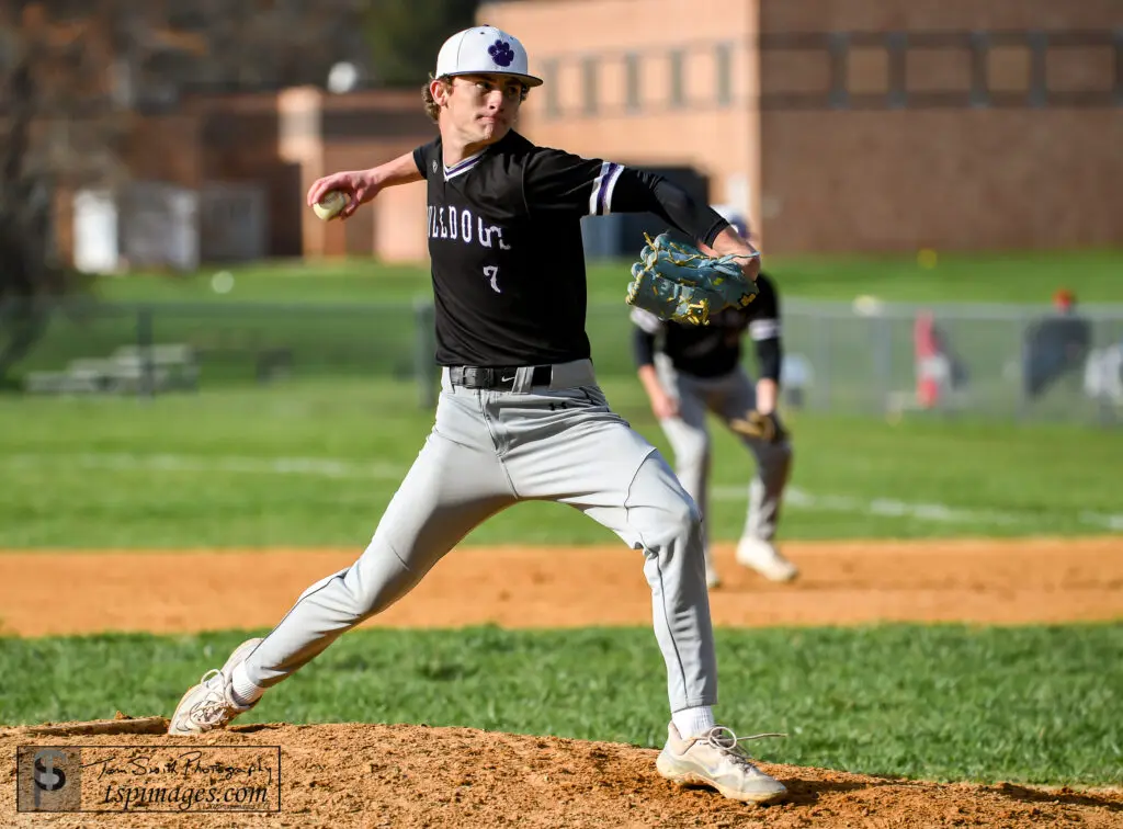 RFH Hunter Beattie - Shore Sports Insider Rumson-Fair Haven junior Hunter Beattie. (Photo: Tom Smith | tspsportsimages.com) - RFH Hunter Beattie