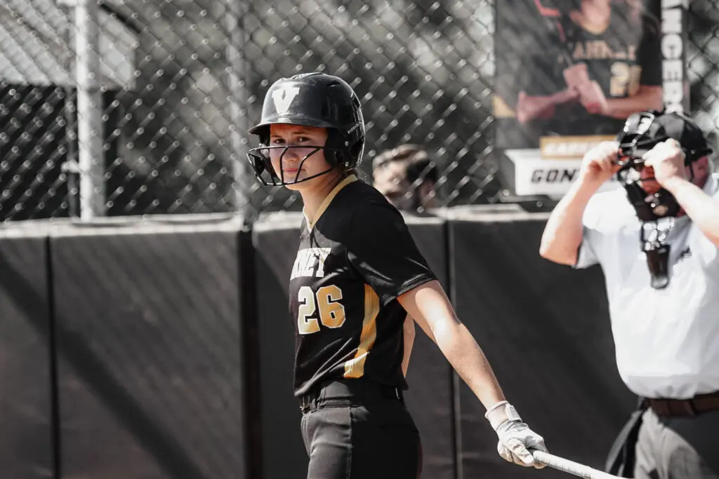 St. John Vianney Brynn Utter - Shore Sports Insider St. John Vianney's Brynn Utter (Photo by SidelineSamsShots) - St. John Vianney Brynn Utter
