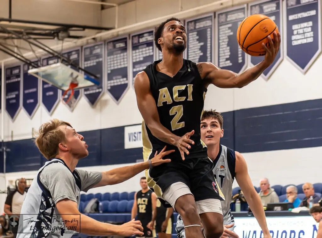 ACI Dwaine Jones 4 - Shore Sports Insider ACI/Robin's Nest's Dwaine Jones (Photo: Tom Smith | tspsportsimages.com) - ACI Dwaine Jones 4