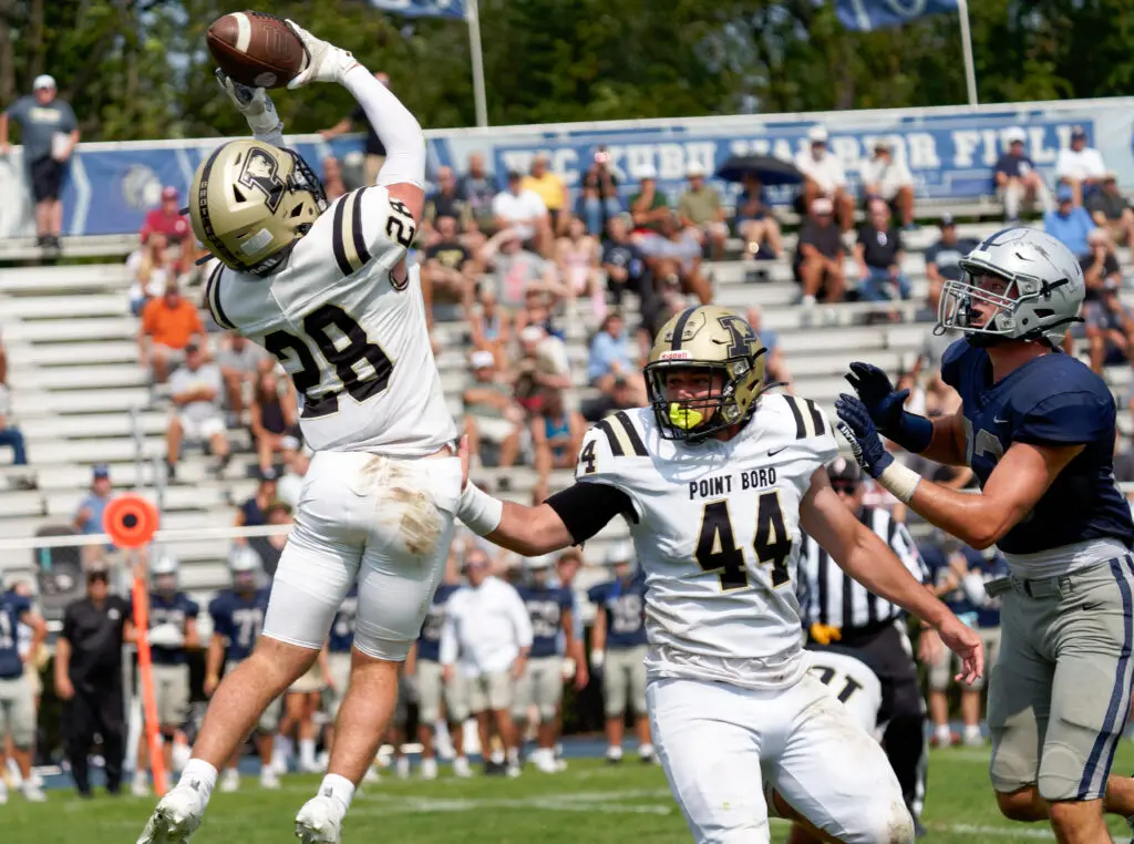 Lincoln Blasi Point Boro - Shore Sports Insider Point Boro's Lincoln Blasi intercepts a pass against Manasquan (Photo by Bob Badders) - Lincoln Blasi Point Boro