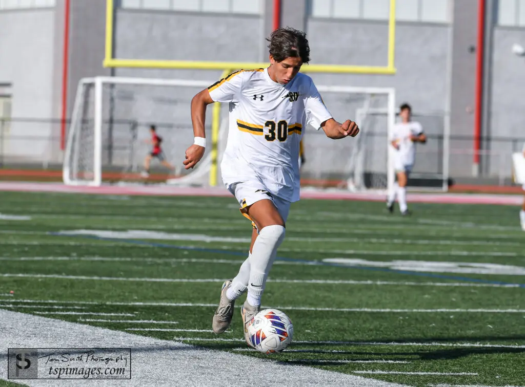 SJV Greg Azer - Shore Sports Insider St. John Vianney junior Greg Azer. (Photo: Tom Smith | tspsportsimages.com) - SJV Greg Azer