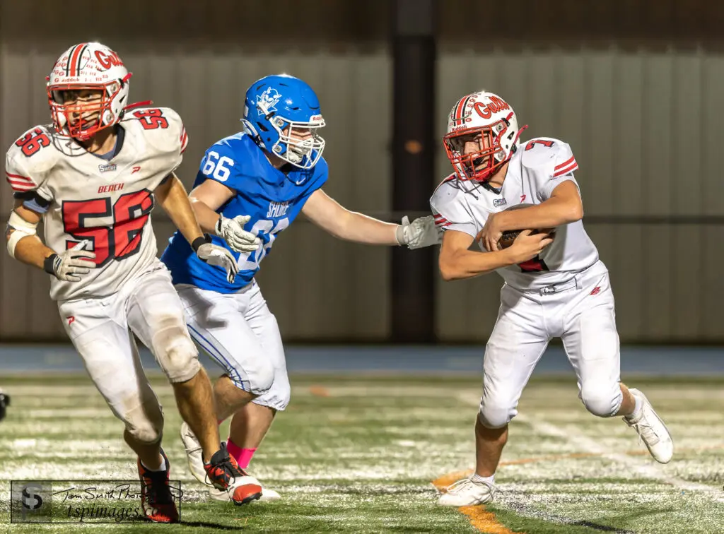 Gage Boyle - Shore Sports Insider Sophomore Gage Boyle and Point Beach have won eight straight division games. (Photo by Tom Smith/tspsportsimages.com) - Gage Boyle