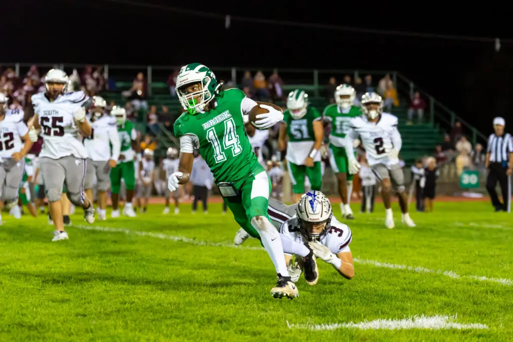 Brick Tyshawn Corbett - Shore Sports Insider Brick's Tyshawn Corbett runs for a touchdown in a 21-14 win over Toms River South (Photo by Patrick Olivero) - Brick Tyshawn Corbett