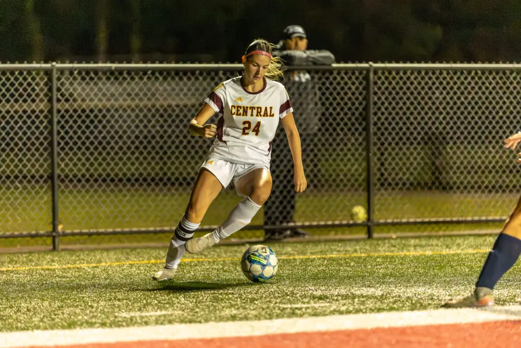 CentralBriannadaley1 - Shore Sports Insider Brianna Daly putting pressure on Trinity Hall in the SCT semifinal. 10/20/26 (Photo by Doug Phillips/Framegrabs LLC) - CentralBriannadaley1