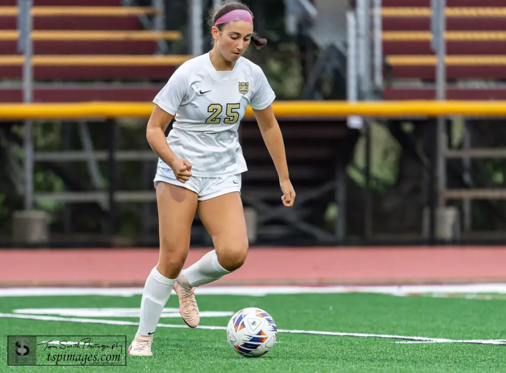 Pt Madeline Renna - Shore Sports Insider Maddie Renna playing against Central in a Class A South game. 9/29/26 (Photo by Tom Smith) - Pt Madeline Renna