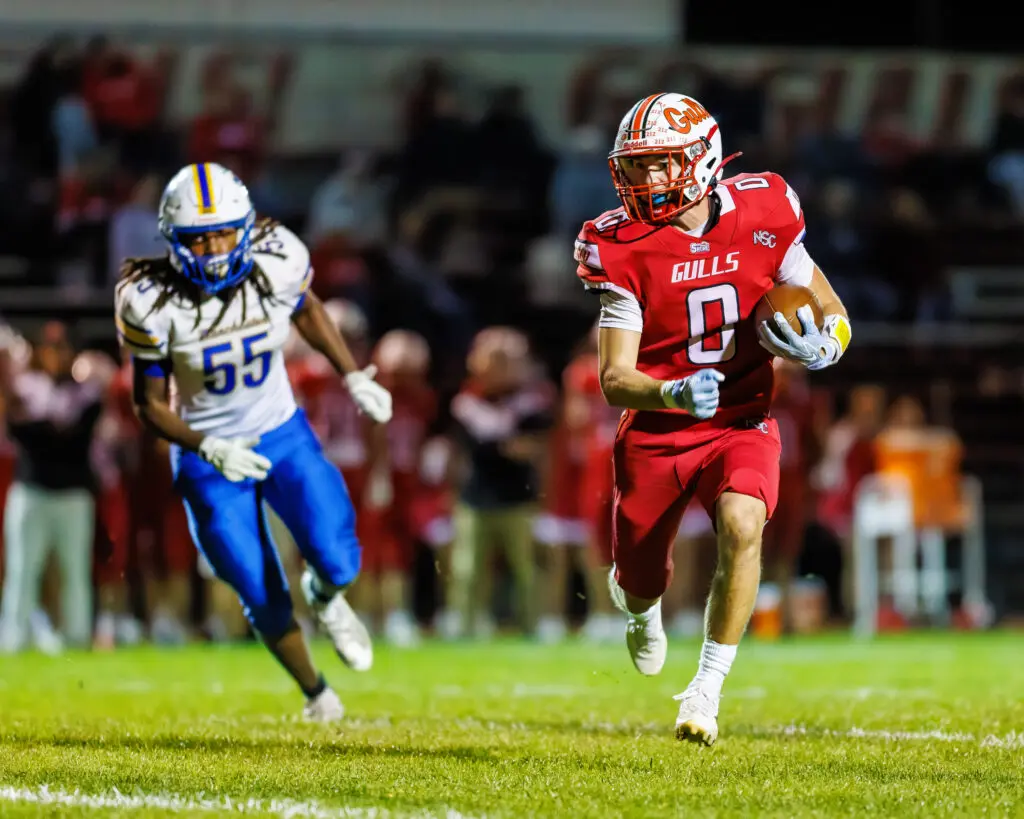 Point Beach Jalen Kreiger - Shore Sports Insider Point Beach running back Jalen Kreiger (Photo by SidelineSamsShots) - Point Beach Jalen Kreiger