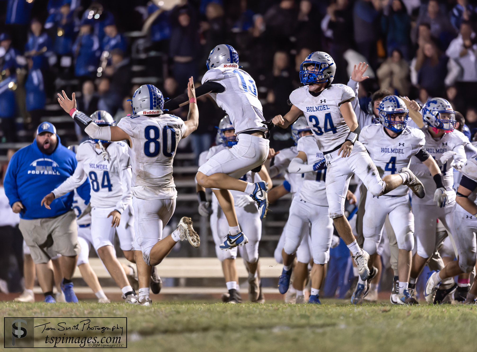 Holmdel football (Photo by Tom Smith/tspsportsimages.com) - Holmdel football