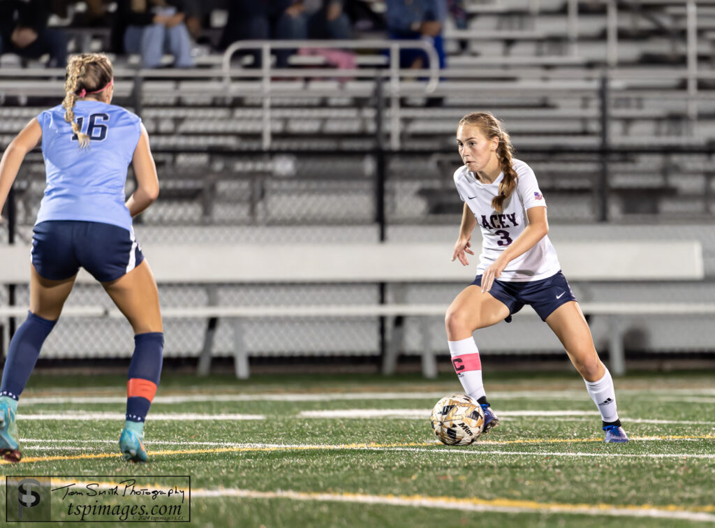 Lacey senior Natalie McGovern. (Photo: Tom Smith | tspimages.com) - Lacey Natalie McGovern