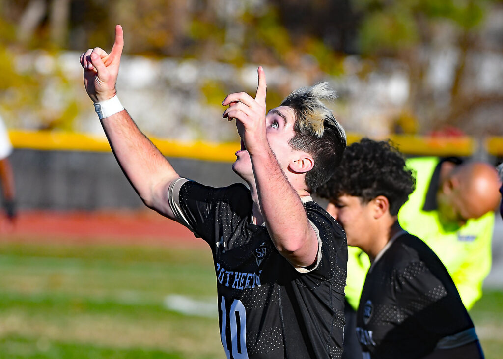 Southern senior Aidan Donnelly. (Photo: Larry Murphy) - Southern Boys Soccer