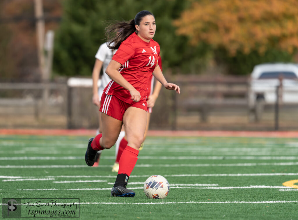 Junior Daniella Butash scored two goals in the opening round of CJG4. (Photo by Tom Smith) - Manaplan Daniella Butash