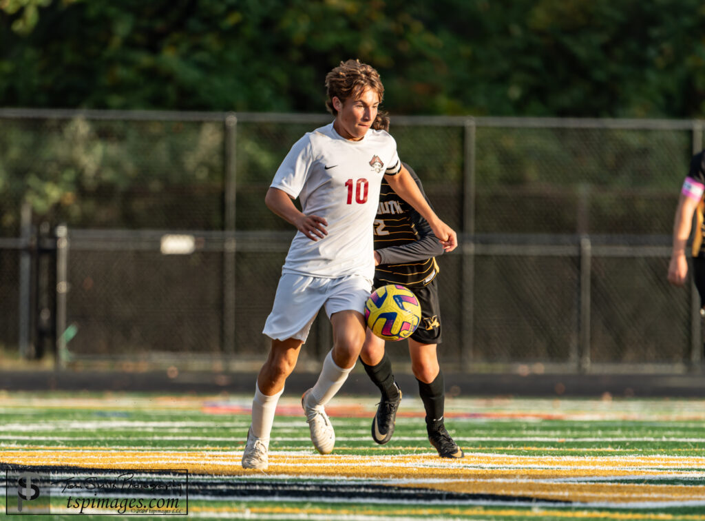 Red Bank junior Alex Salvo. (Photo: Tom Smith | tspimages.com) - RBR Alex Salvo