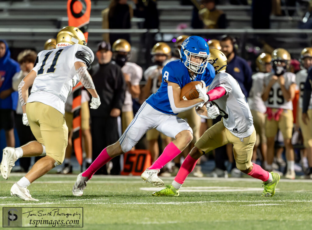 Braeden Farmer and Shore will be looking to make some plays through the air in the sectional final against Woodstown. (Photo by Tom Smith/tspsportsimages.com)  - Braeden Farmer Shore Regional