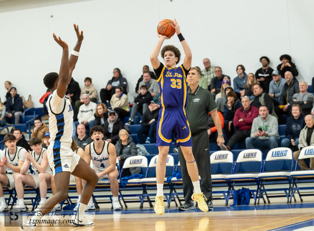 St. Rose junior Jayden Hodge. (Photo: Tom Smith | tspimages.com) - St. Rose vs. Gill St. Bernard's