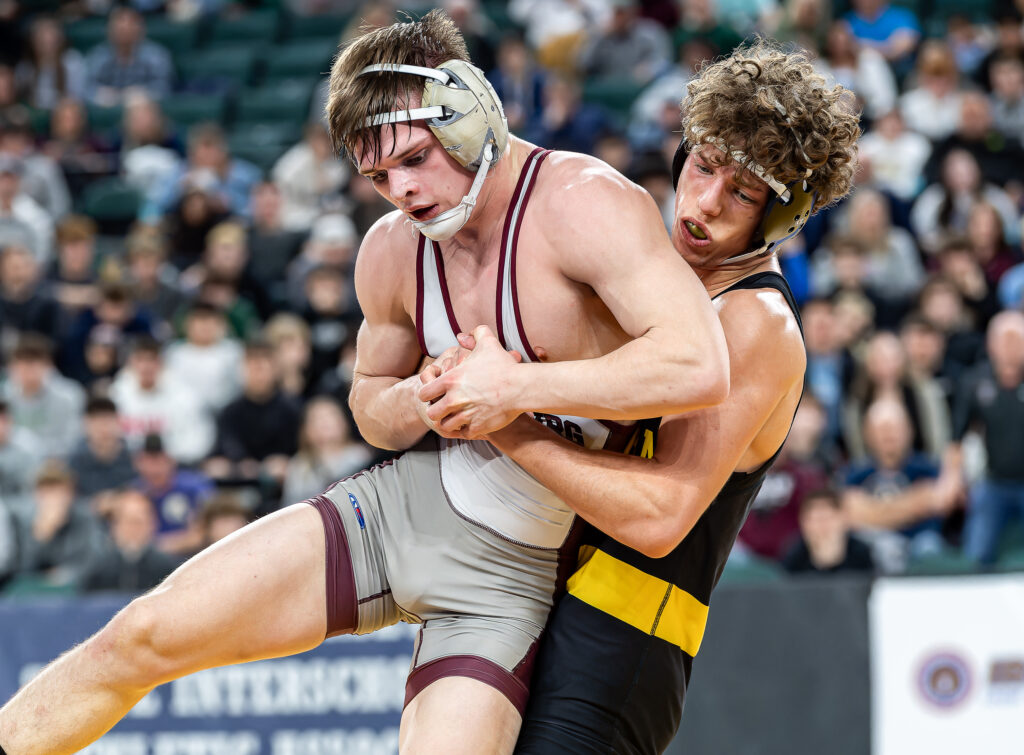 Southern wrestler Wyatt Stout won the 157-pound state title. (Photo by Tom Smith/tspsportsimages.com) 