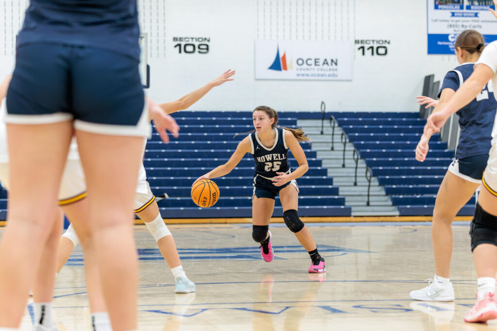 SSI_Girls_Basketball_Howell_v_Central_12-26-25-24 - Shore Sports Insider Howell's BellaRose Marino handles the ball at the top of the key (Photo by Patrick Olivero) - SSI_Girls_Basketball_Howell_v_Central_12-26-25-24