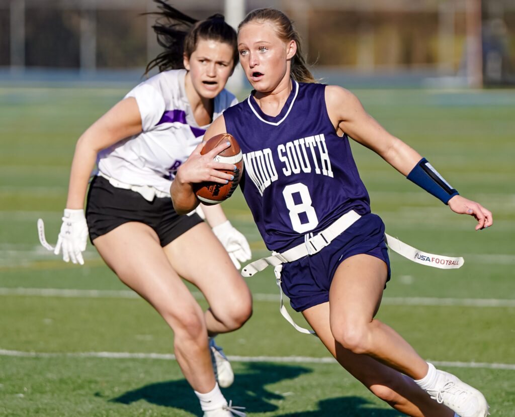 Cam Czwakiel Middletown South - Shore Sports Insider Middletown South's Camryn Czwakiel (Photo by Thomas Pantaleo) - Cam Czwakiel Middletown South